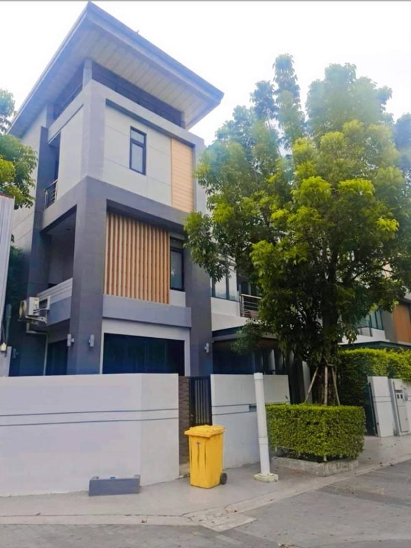 ขายถูกสุด บ้านตัวอย่าง บ้านเดี่ยวหรู สระว่ายน้ำส่วนตัวเฟอร์นิเจอร์+บิ้วอิน พร้อมอยู่ โทร 063-241-9775 (รูปที่ 2)