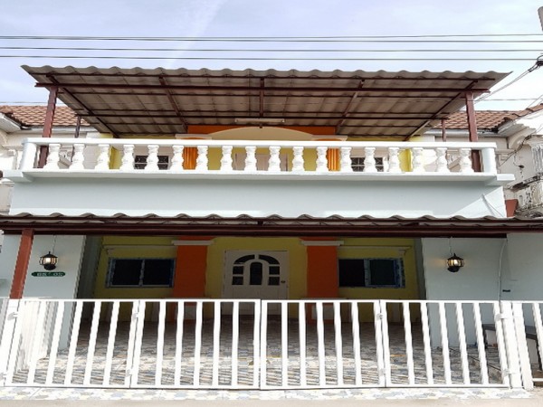 ขายทาวเฮาส์สนามบินน้ำนนทบุรี39ใหญ่5เมตรทำใหม่ทั้งหลัง