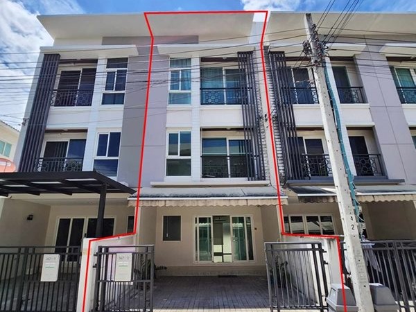 ขายด่วน ทาวน์เฮ้าส์ บ้านกลางเมืองพระราม9-มอเตอร์เวย์ 18.2 ตร.วา 3ชั้น 3ห้องนอน 3ห้องน้ำ เจ้าของขายเอง โทร 0992824147
