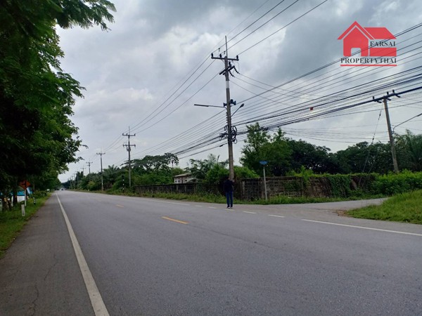 ขายที่ดินทำเลเนื้อที่ 120 ไร่หน้ากว้างติดถนนใหญ่ 180 เมตร ติดถนน 3 ด้าน ถนนรังสิต-นครนายก คลอง10 ราคาขาย 240,000,000 บาท