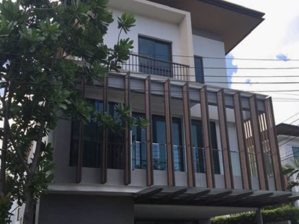 ขาย หรือ ให้เช่าบ้านเดี่ยว 3 ชั้น โครงการ AQ Arbor ใกล้สวนหลวง ร. 9 ตกแต่งคล้ายบ้านตัวอย่าง โทร 081-703-2266