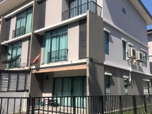 ขายบ้าน ทาว์นโฮม 3 ชั้น หลังริม พฤกษาวิลล์ ศรีสมาน