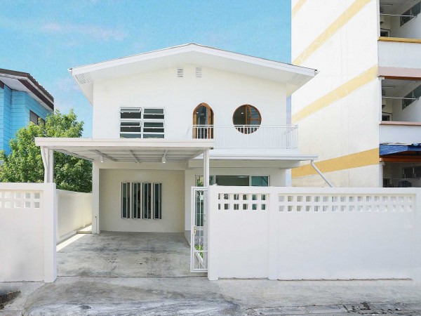 บ้านแนวราบ ทำเลทอง โซนบางกะปิ รีโนเวทใหม่ สไตล์มินิมอล #บ้านเดี่ยว 5 ห้องนอน ใกล้เดอะมอลล์ บางกะปิ