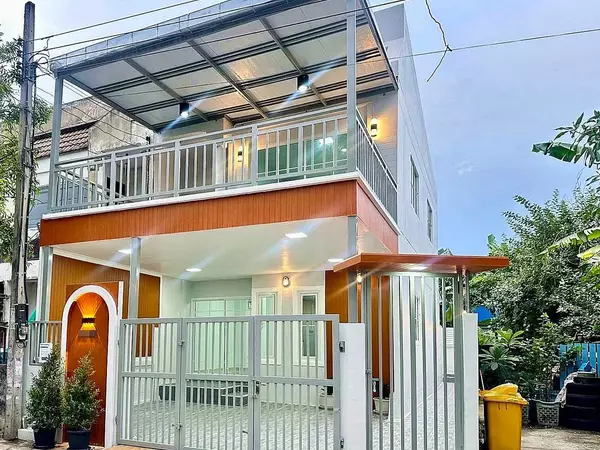 บ้านสวย หลังริม ถนนเมน หลังบ้านโล่งไม่ชนใคร ทำเลดี ห่าง MRT สถานีสามแยกบางใหญ่ 800 เมตร หมู่บ้านร่มรื่นวิลล์ 4 ใกล้เซ็นทรัล เวสเกต
