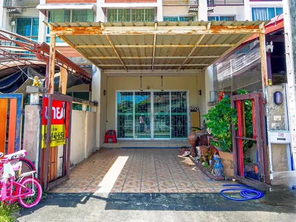 ทาวน์เฮ้าส์2ชั้น รามอินทรา8แยก6-2 ใกล้BTS เพียง500เมตร